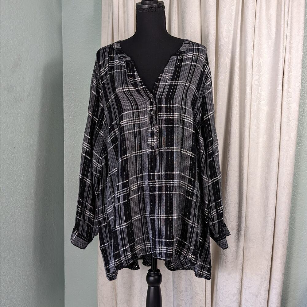 Lane Bryant Black White & Sparkley Rayon Popover Hi Lo Flowy Top 26 / 28 *FLAWS*